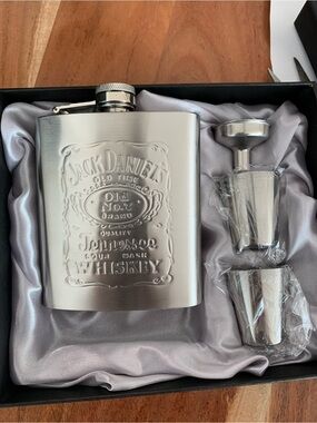 Jack Daniel's Silver Brushed Metal Flask Gift Set